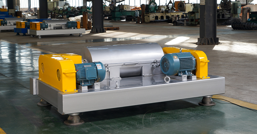 LW-250型臥螺離心機(jī)